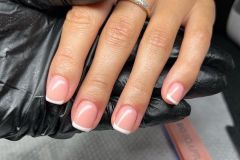 Simplistic-Nails-007