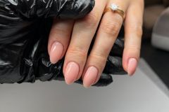 Simplistic-Nails-094