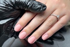 Simplistic-Nails-112